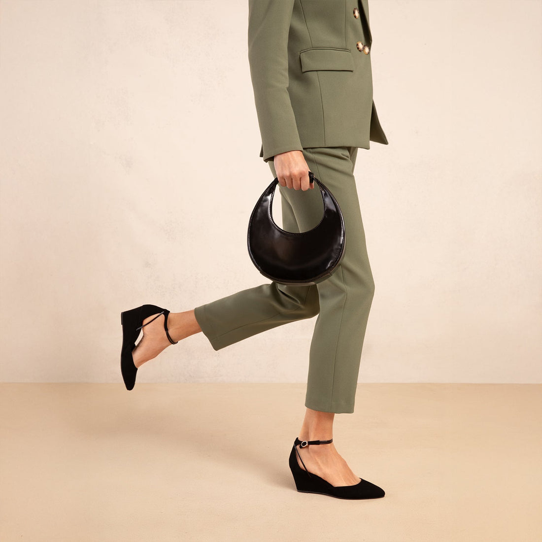 A neuroscientist designed high heels that are better for your feet — and your brain