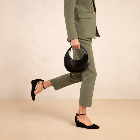 A neuroscientist designed high heels that are better for your feet — and your brain